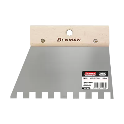 Mistrie tip spatula din inox patrata cu dinti maner din lemn ben